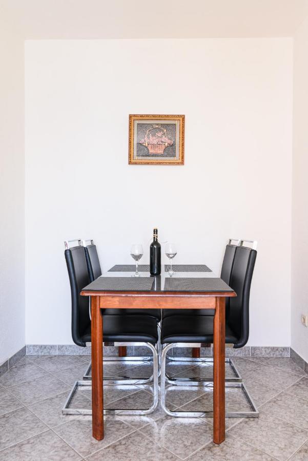 Apartmani Suki Trogir Eksteriør bilde