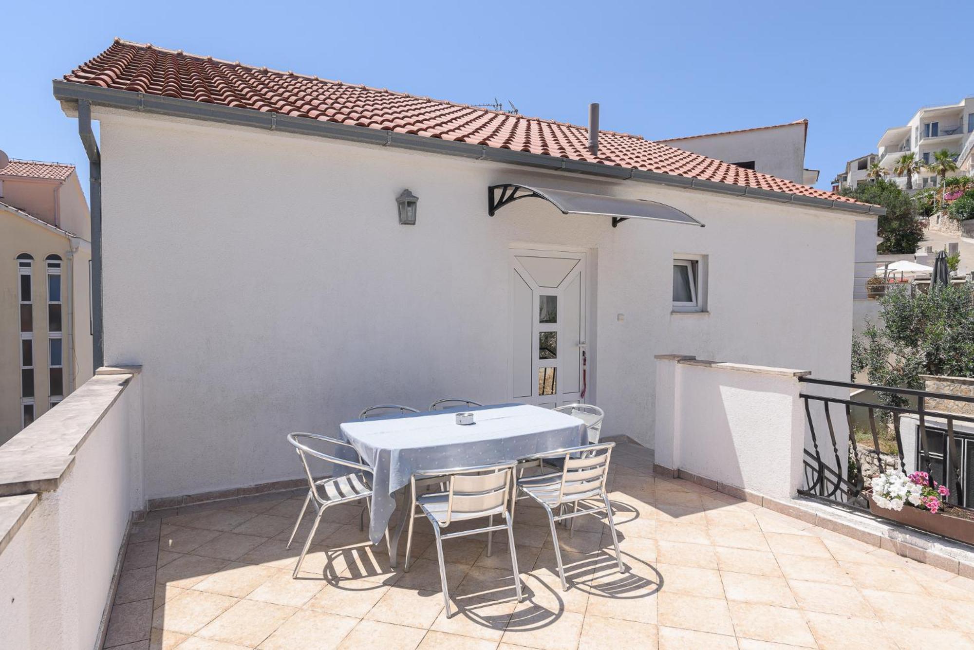 Apartmani Suki Trogir Eksteriør bilde