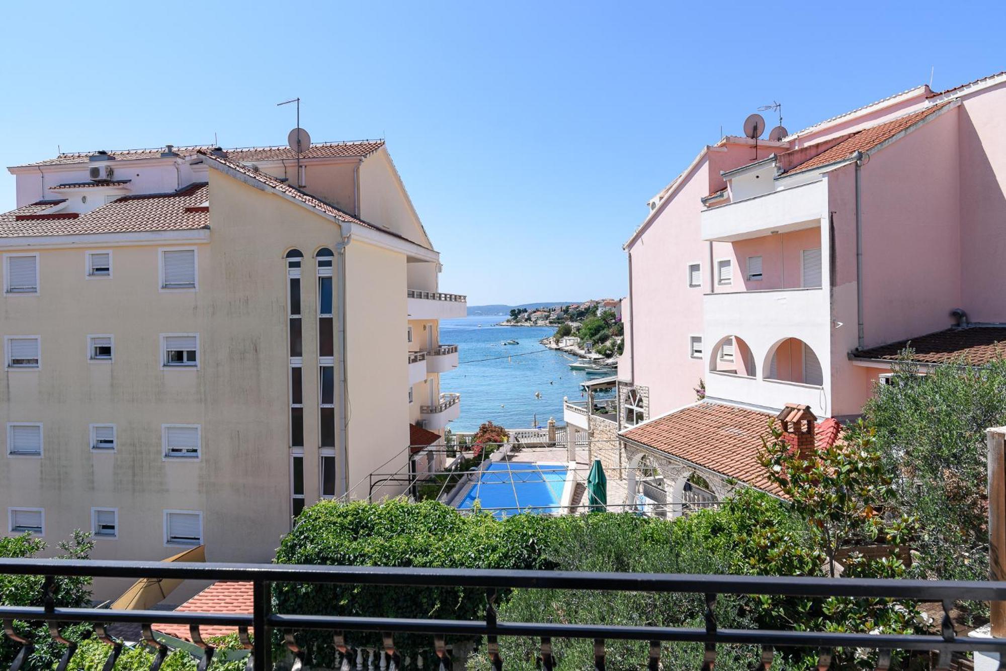 Apartmani Suki Trogir Eksteriør bilde