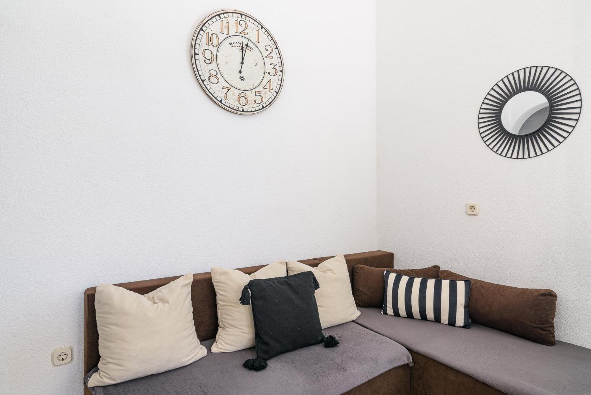 Apartmani Suki Trogir Eksteriør bilde