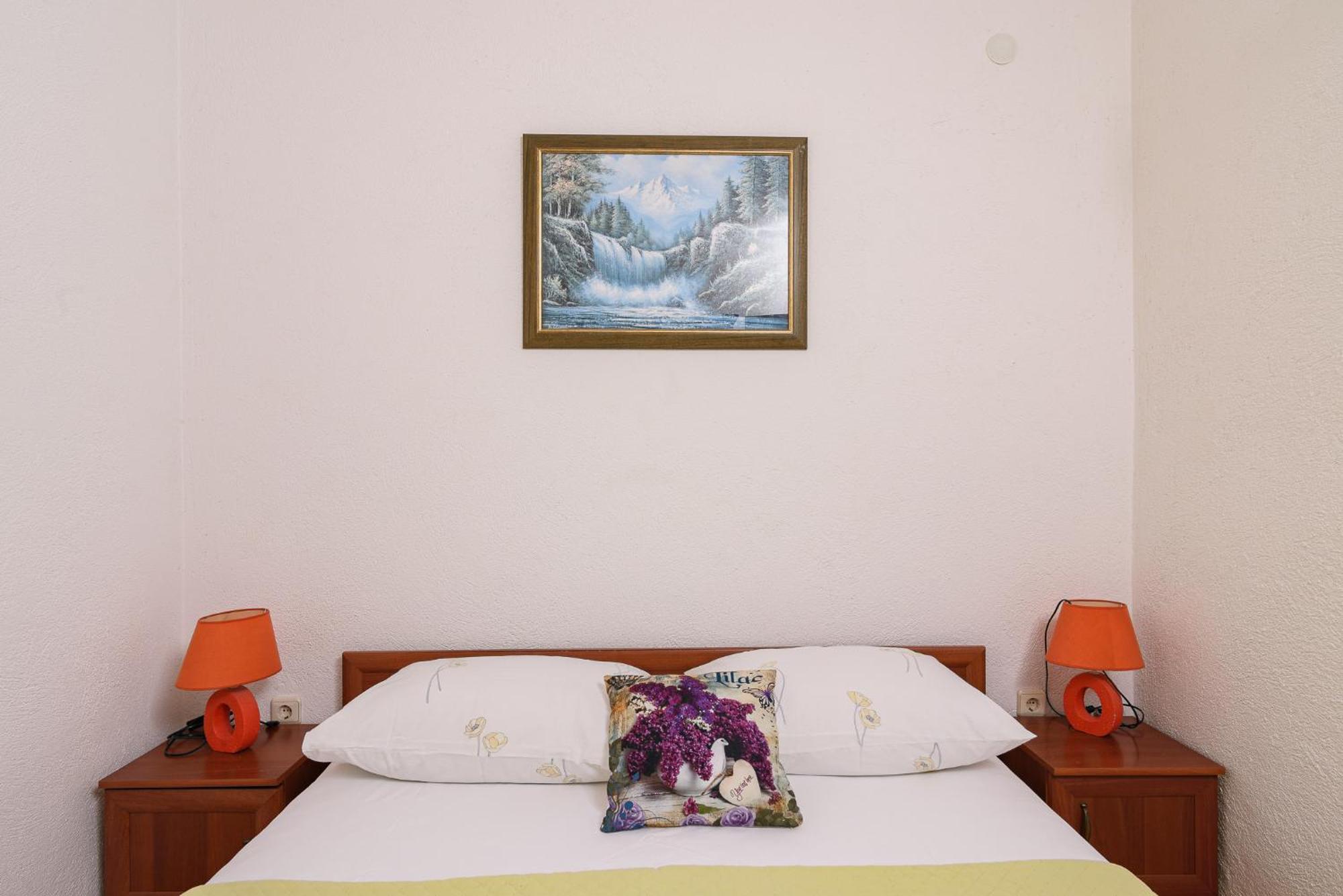 Apartmani Suki Trogir Eksteriør bilde