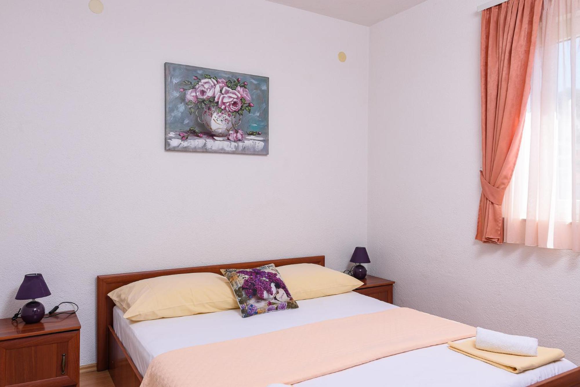 Apartmani Suki Trogir Eksteriør bilde