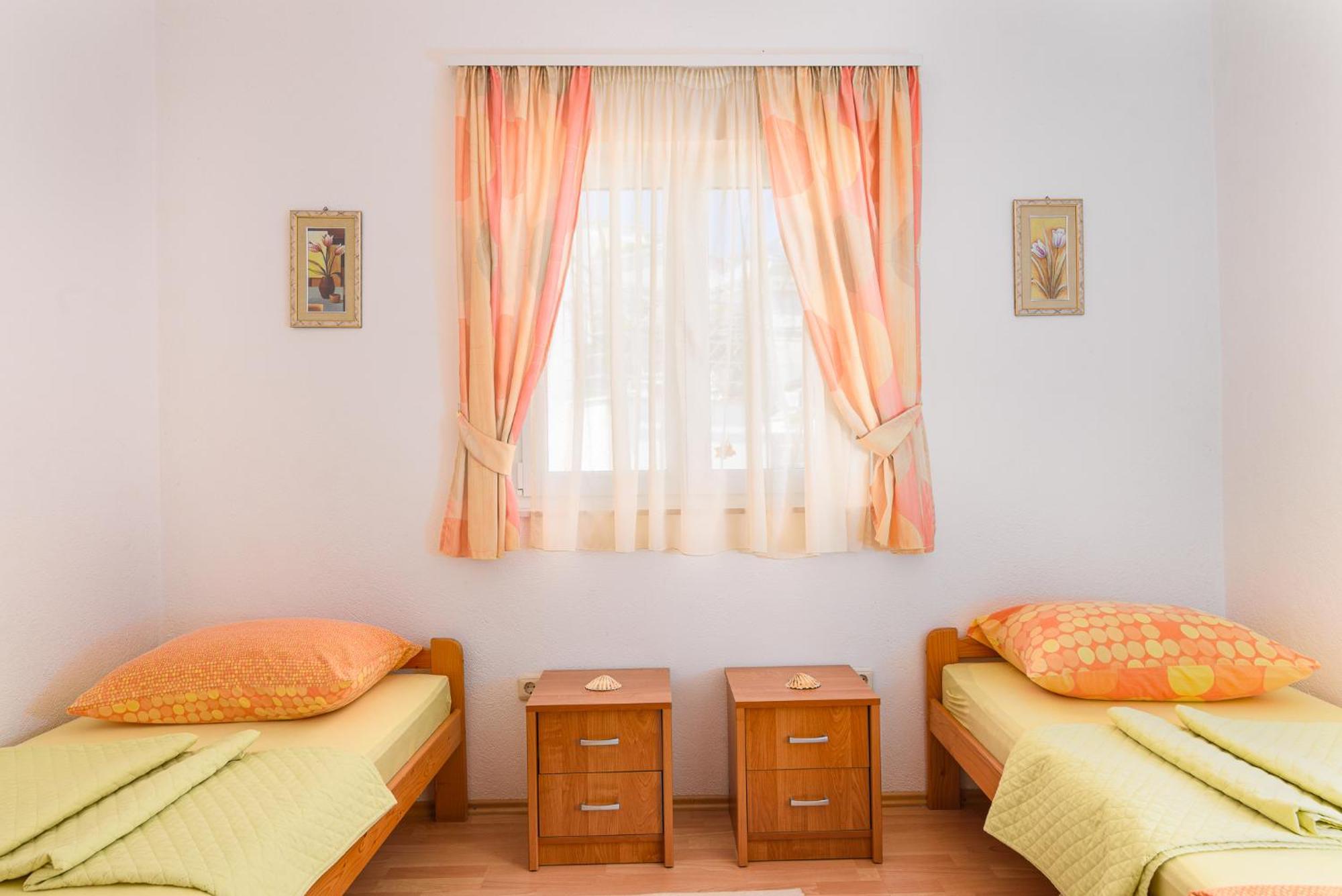 Apartmani Suki Trogir Eksteriør bilde