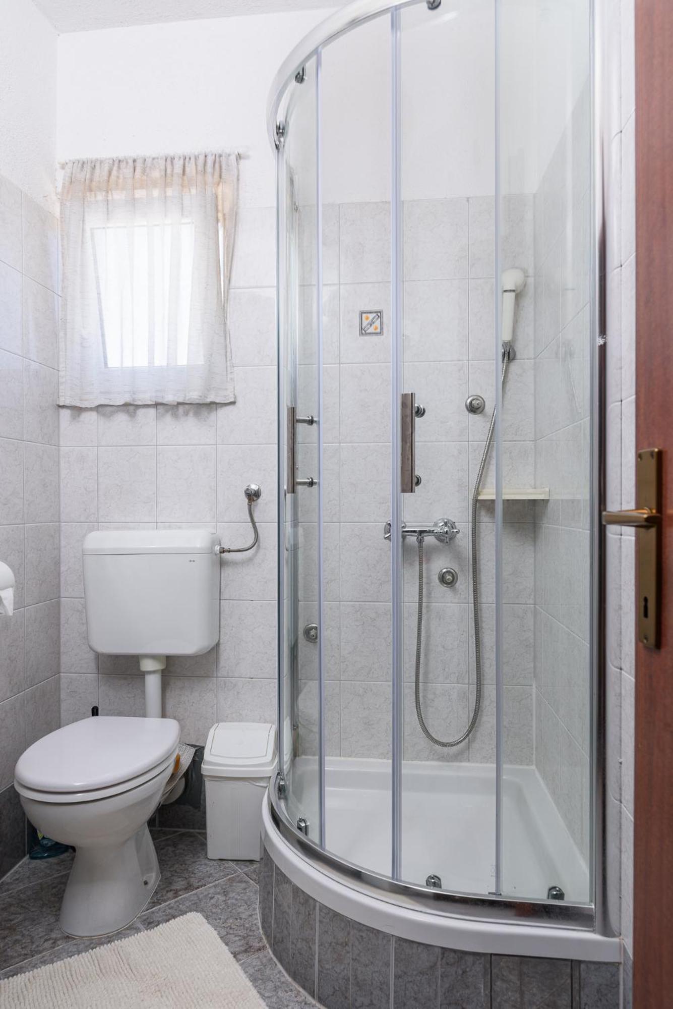Apartmani Suki Trogir Eksteriør bilde