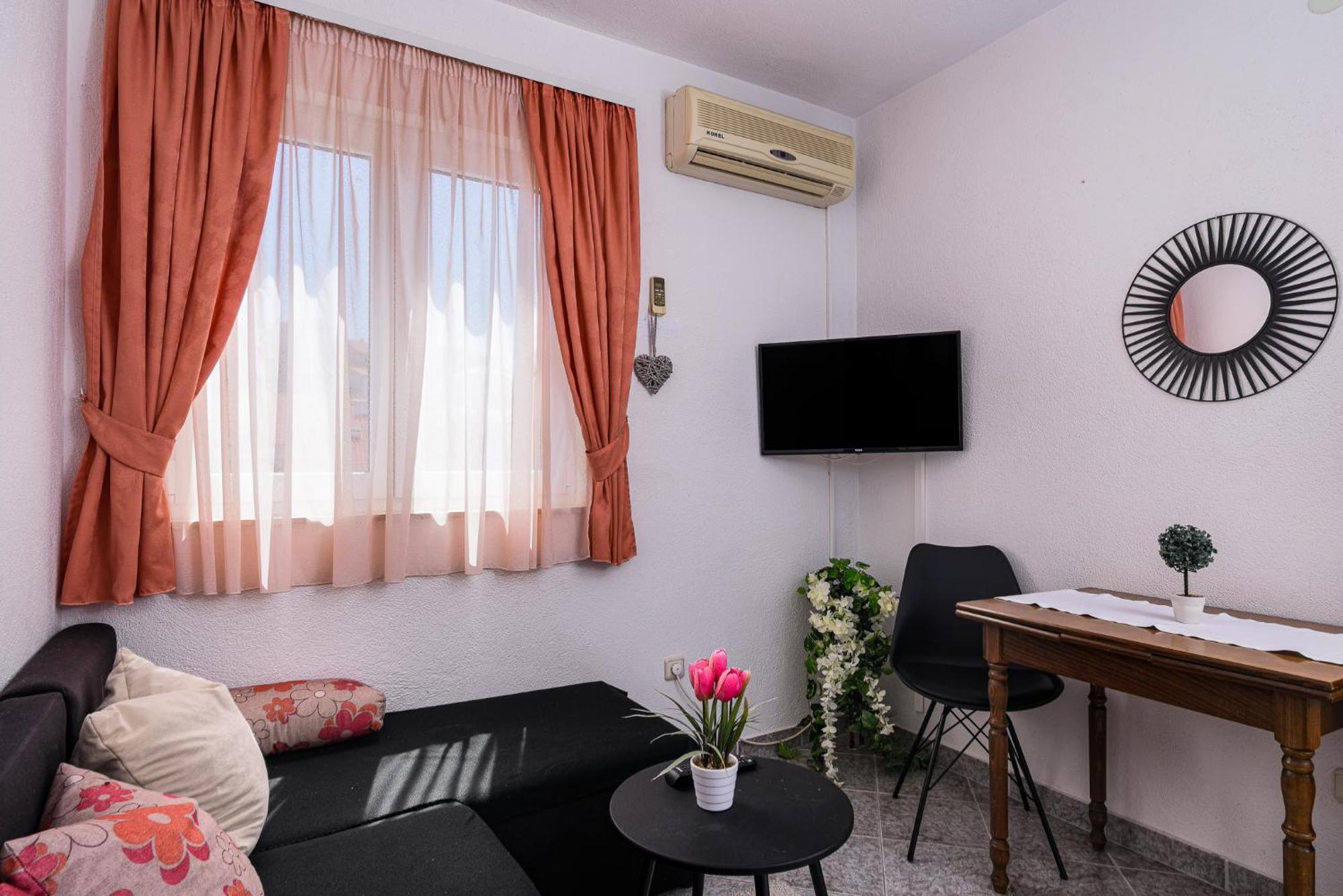 Apartmani Suki Trogir Eksteriør bilde
