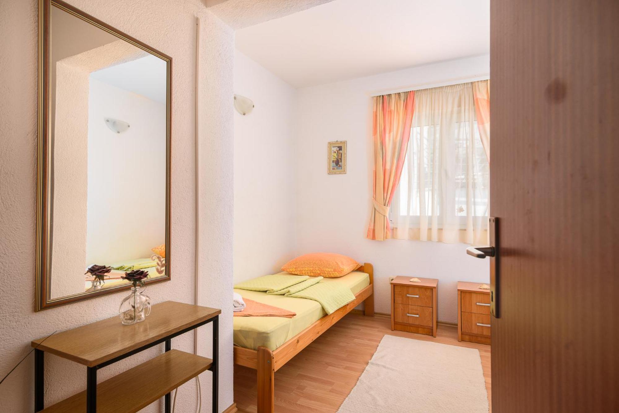 Apartmani Suki Trogir Eksteriør bilde