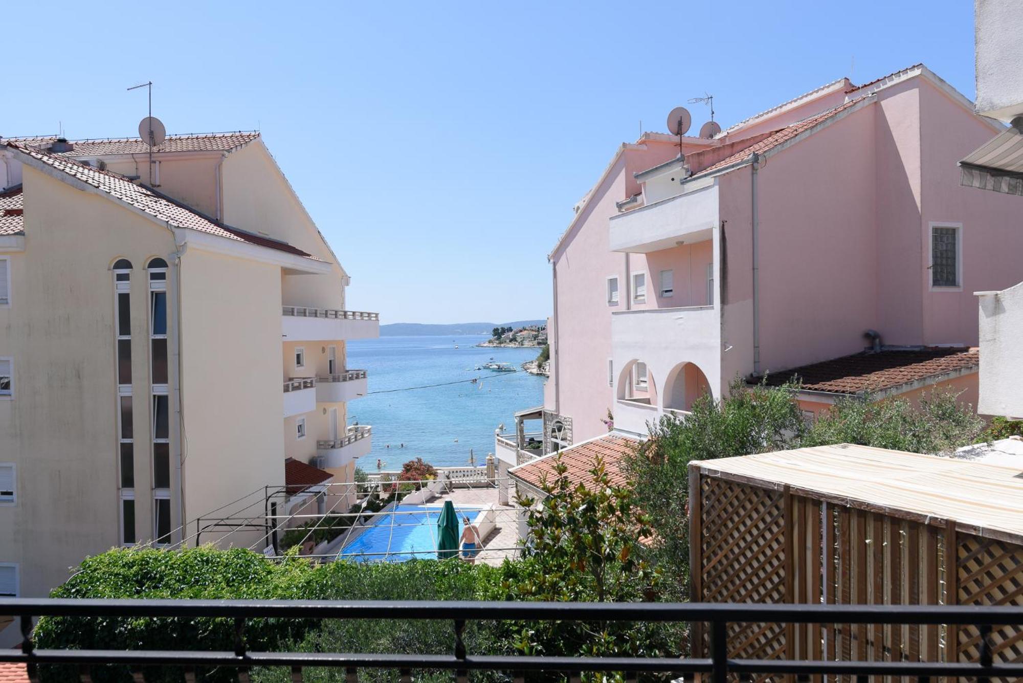 Apartmani Suki Trogir Eksteriør bilde